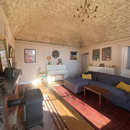 Сasa de vacaciones Charmante Maison Au Cœur De La Cité Médiévale