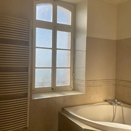 Charmante Maison Au Coeur De La Cite Medievale Дом отдыха Лозерт